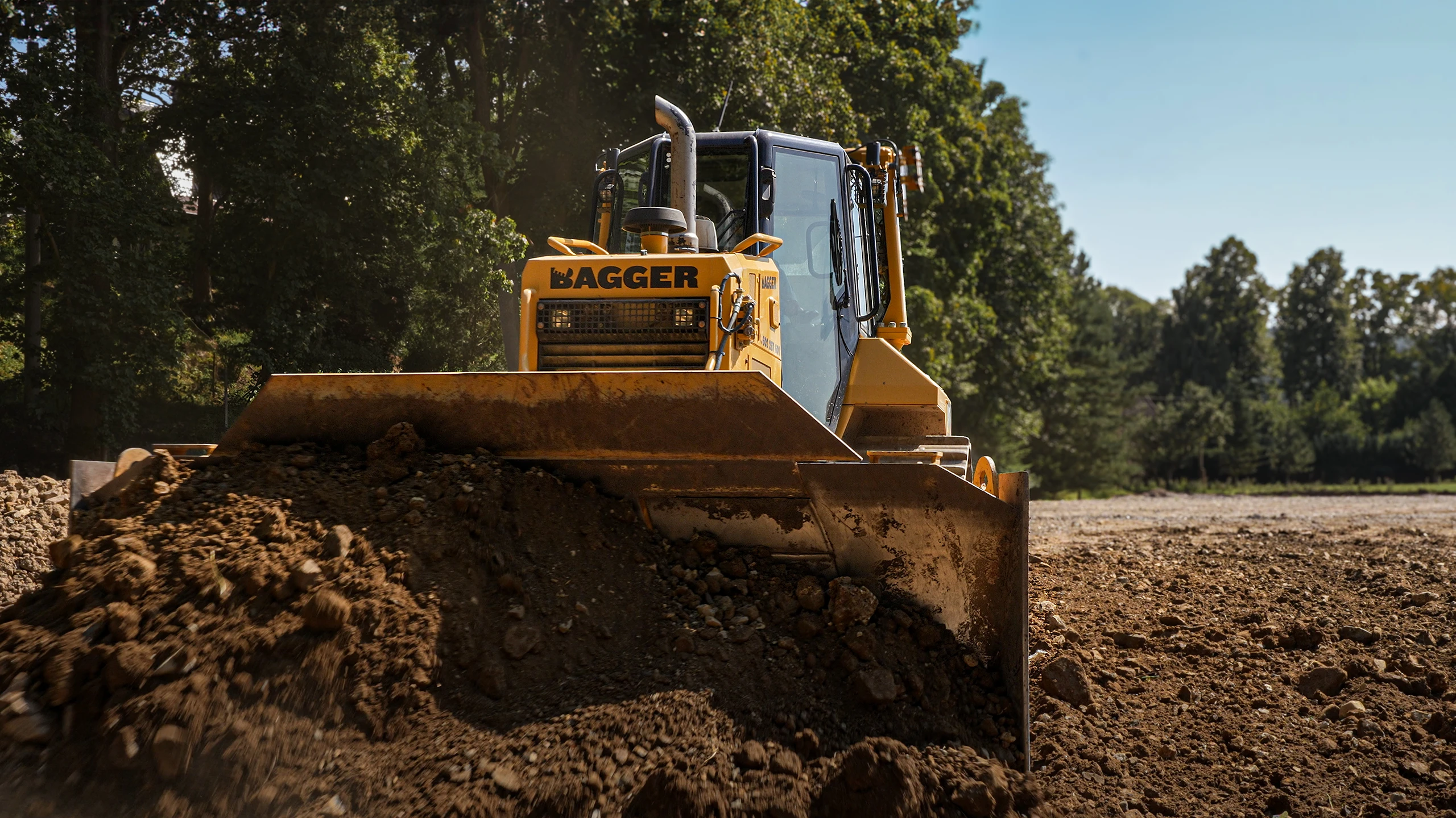 Úvod - BAGGER Holding